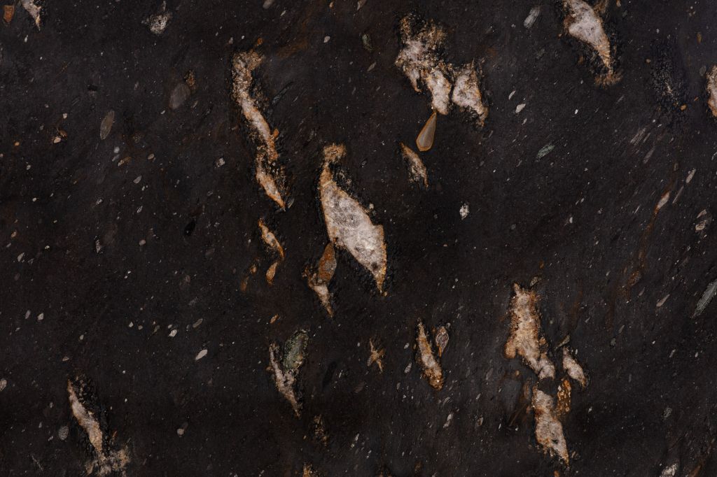 Слэб POWER BLACK 3220х2020х20 Гранит (полированный)