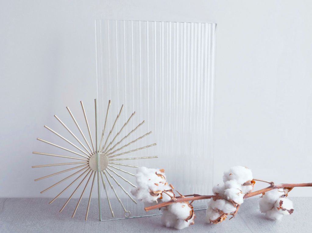 Скло 4 мм Флутс прозорий