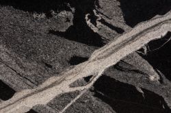 Слэб PYTHON BLACK 3270х1980х30 Гранит (полированный)