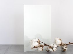 Скло Lacobel (AGC) 9010 4 мм білий