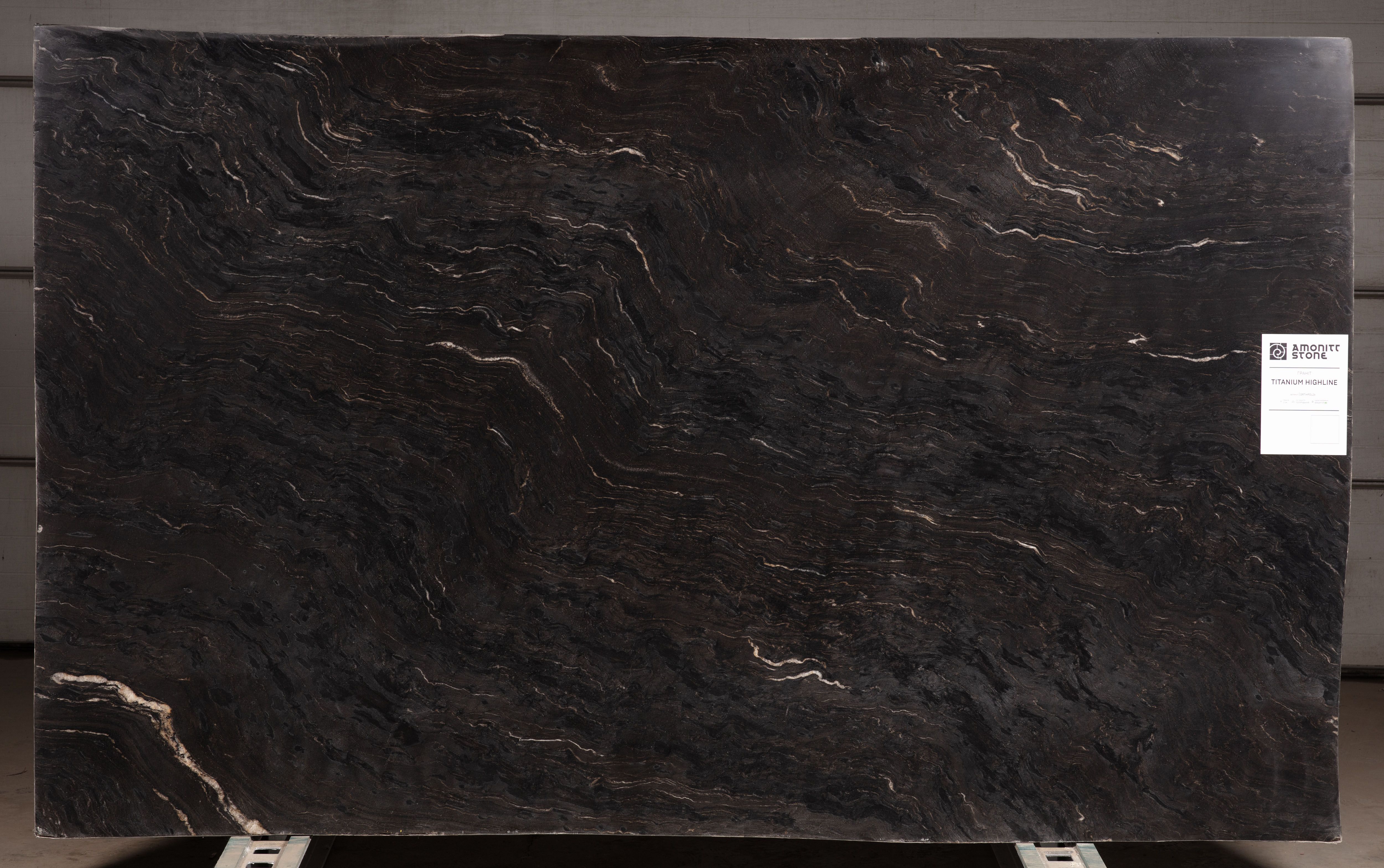 Слэб TITANIUM HIGHLINE 3280х1990х20 Гранит (полированный)