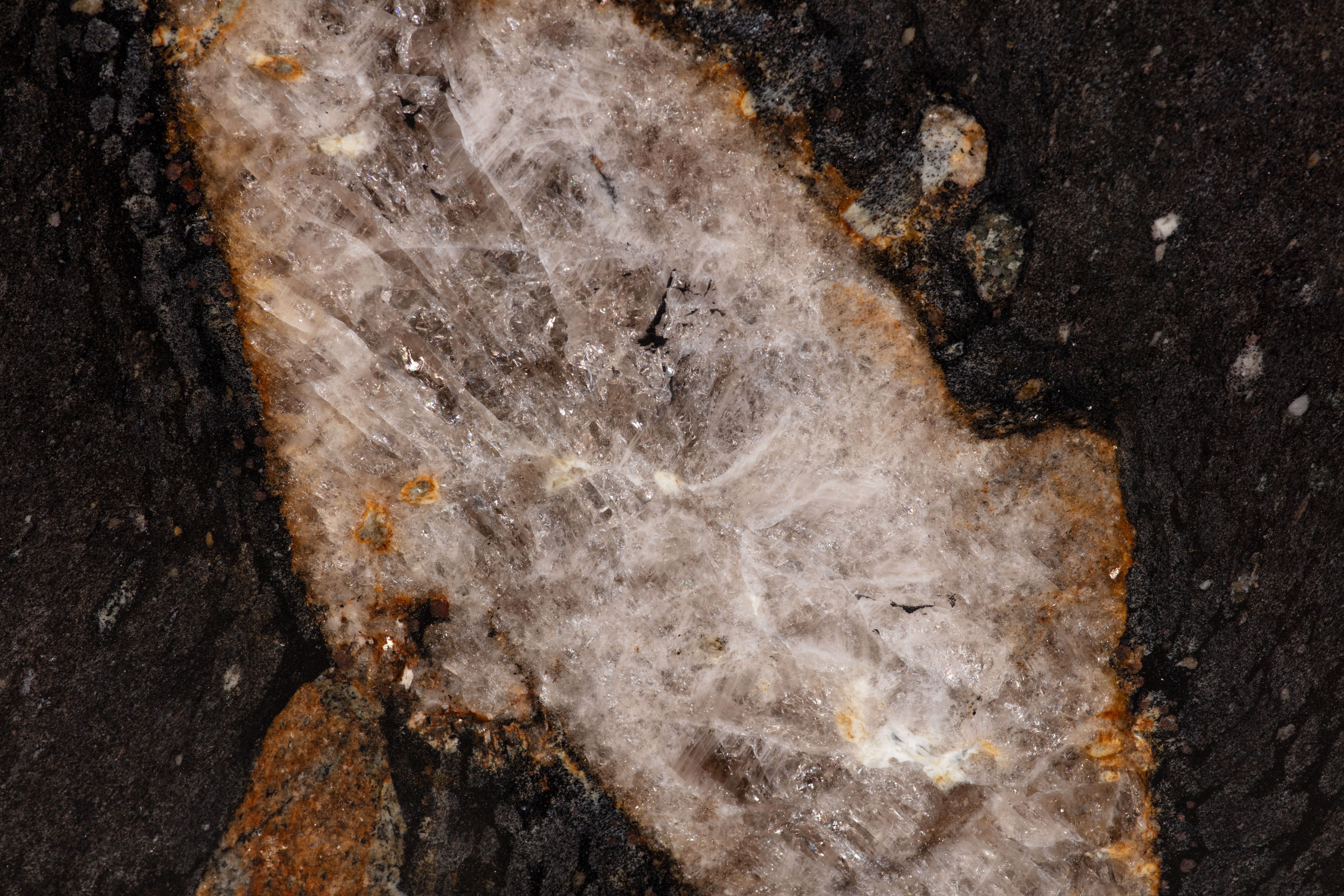 Слэб POWER BLACK 3220х2020х20 Гранит (полированный)