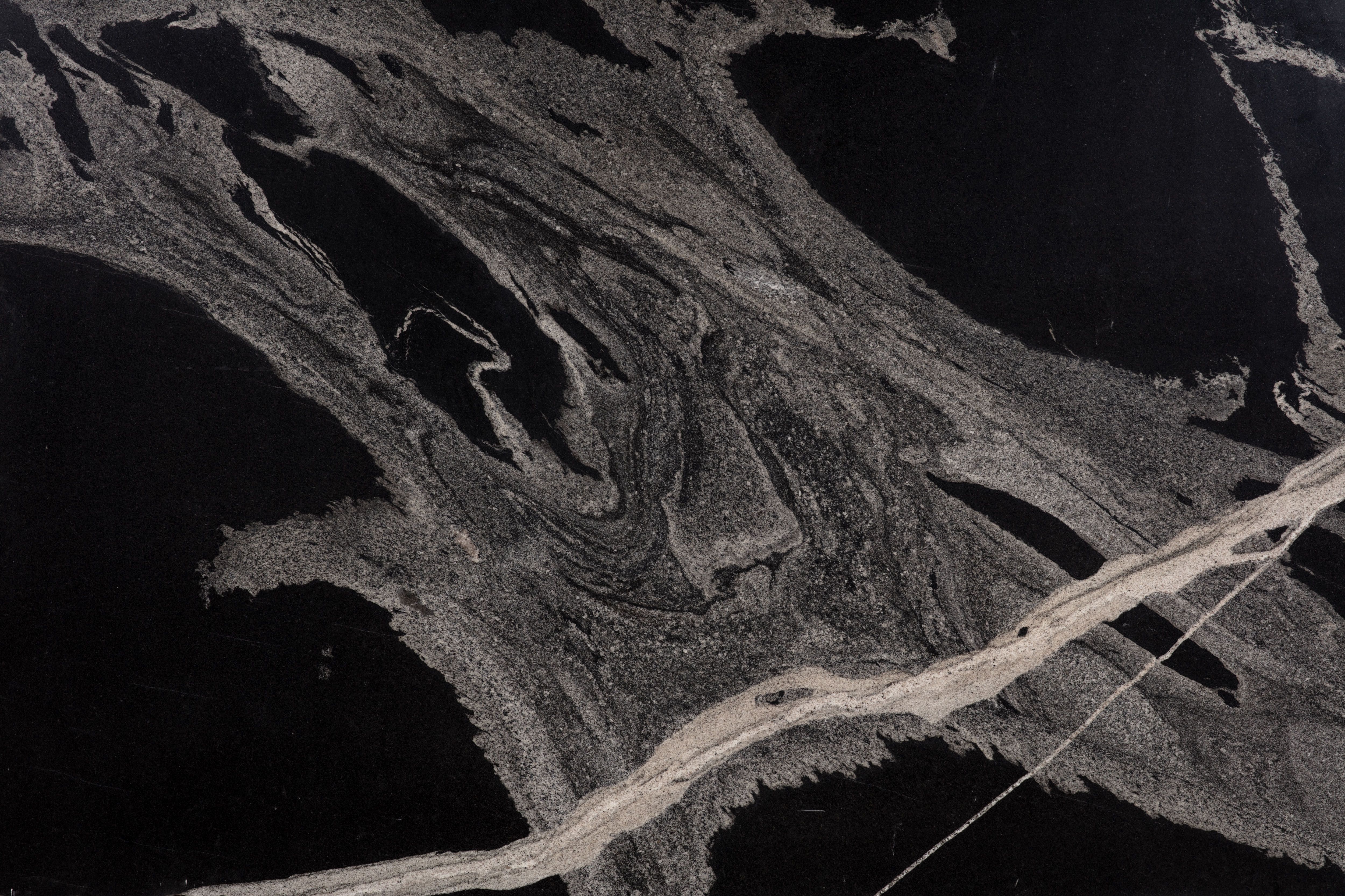 Слеб PYTHON BLACK 3270х1980х30 Граніт (полірований)