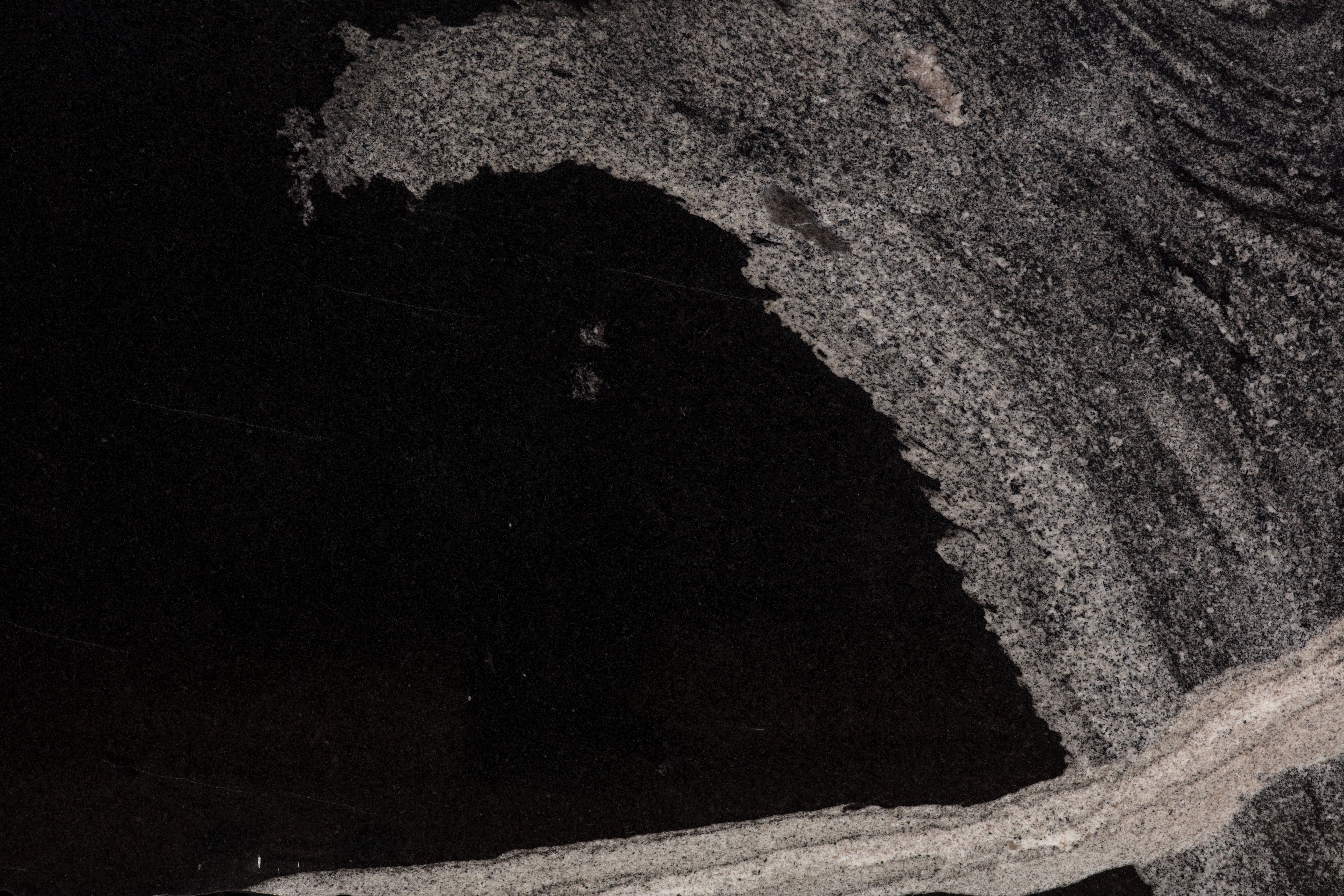 Слеб PYTHON BLACK 3270х1980х30 Граніт (полірований)