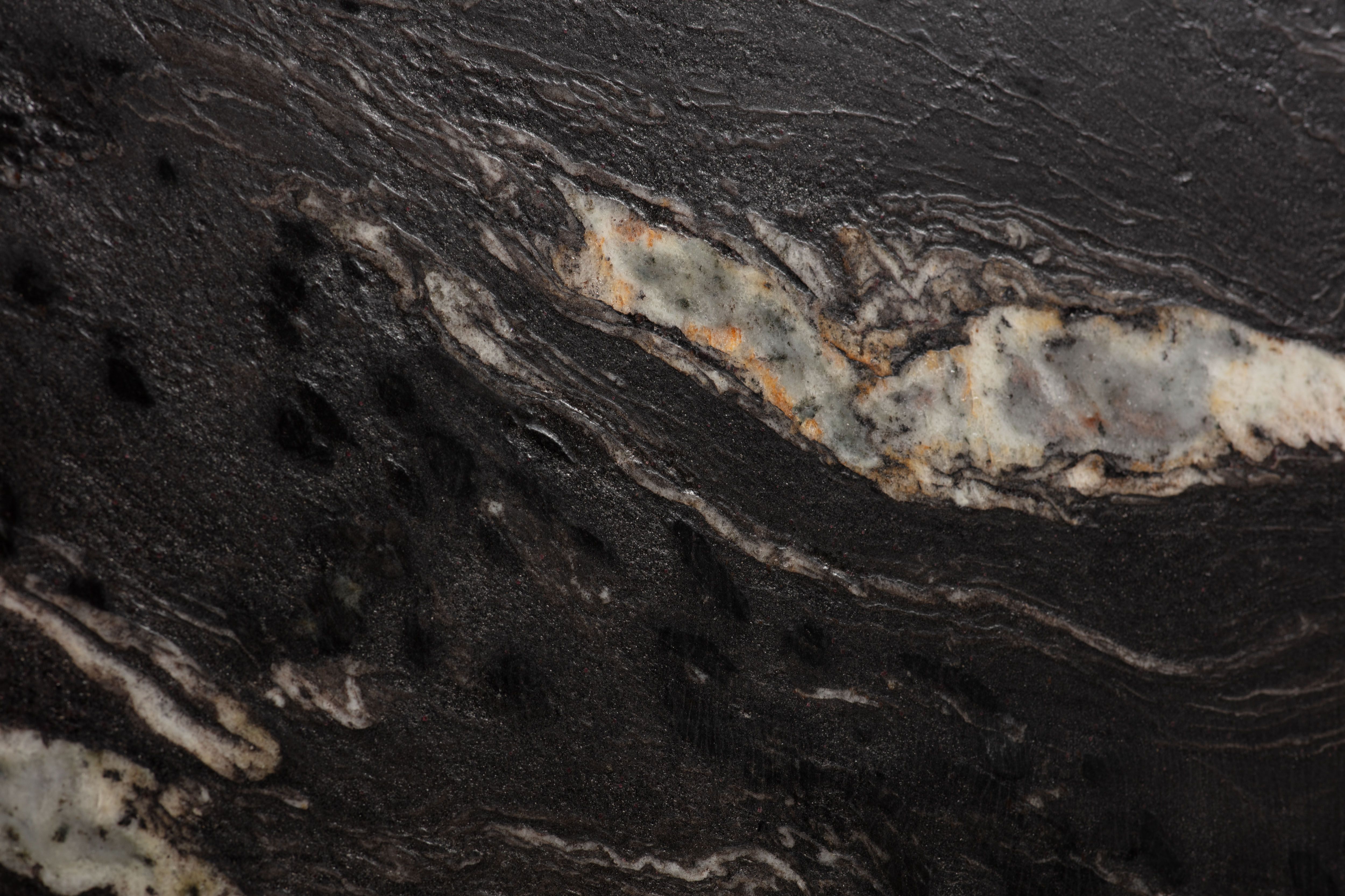 Слэб TITANIUM MATRIX 3200х1990х20 Гранит (текстурный)