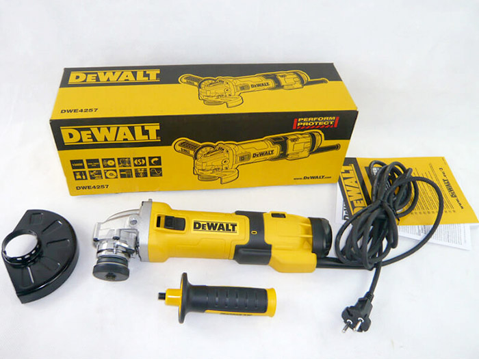 Кутова шліфувальна машина мережева DeWALT 125 мм, 1500 Вт, 10000 об/хв (DWE4257)