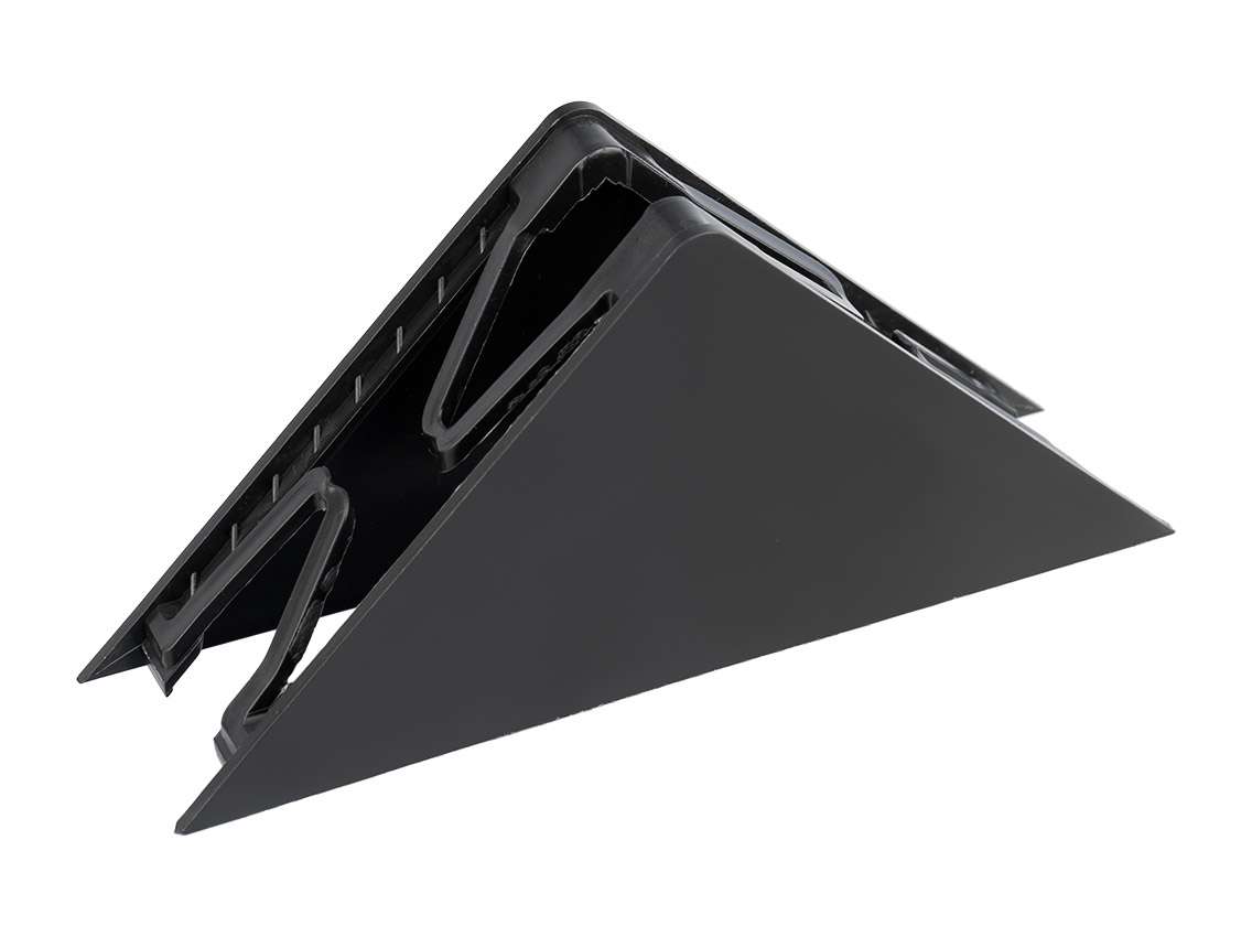 Кутник захисний пластиковий для плитних матеріалів 18-38 мм 95х95 чорний