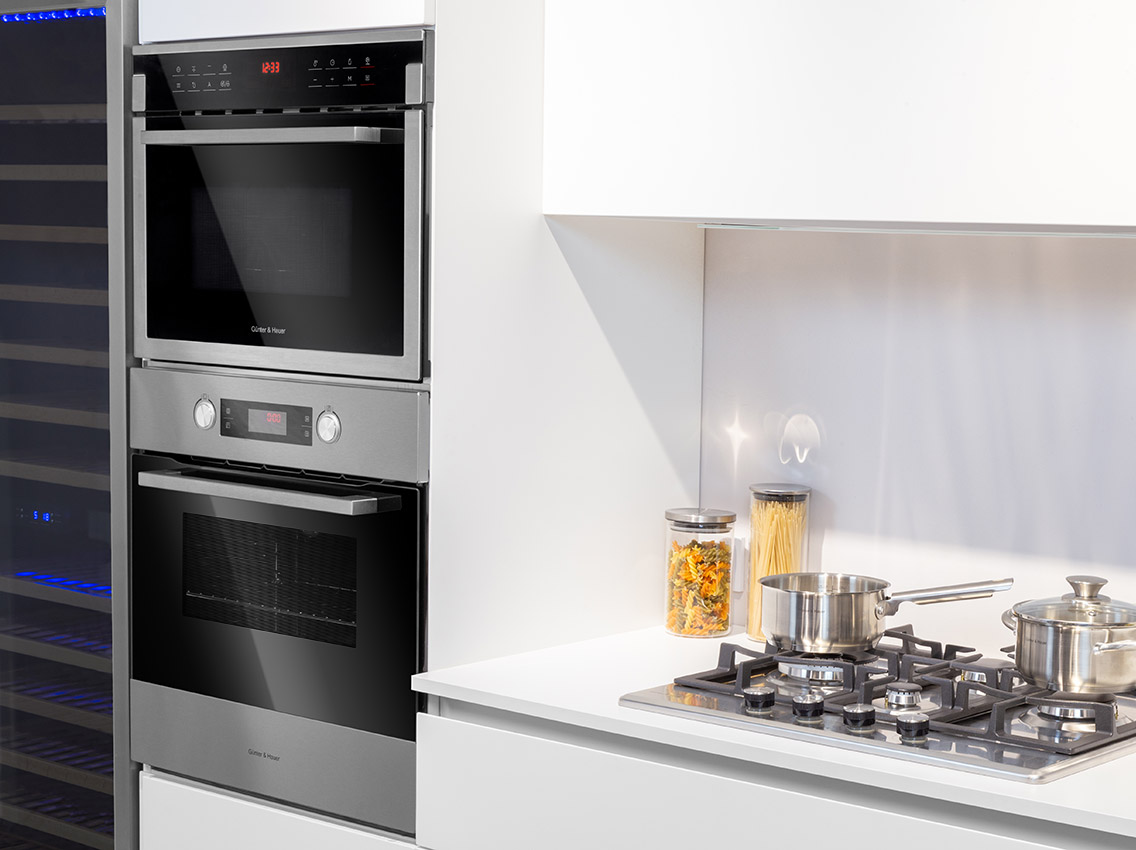 Духовой шкаф EOM 970 IX (Gunter & Hauer)