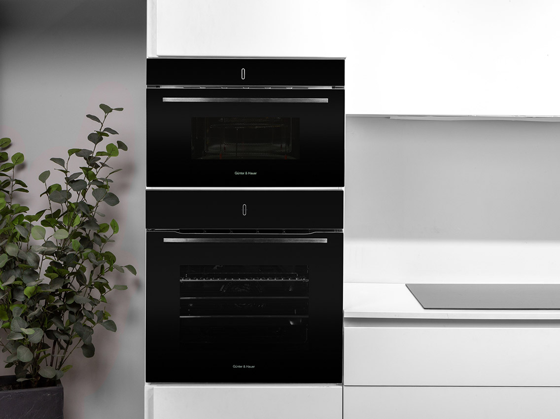 Духовой шкаф EOM 7009 BL (Gunter & Hauer)