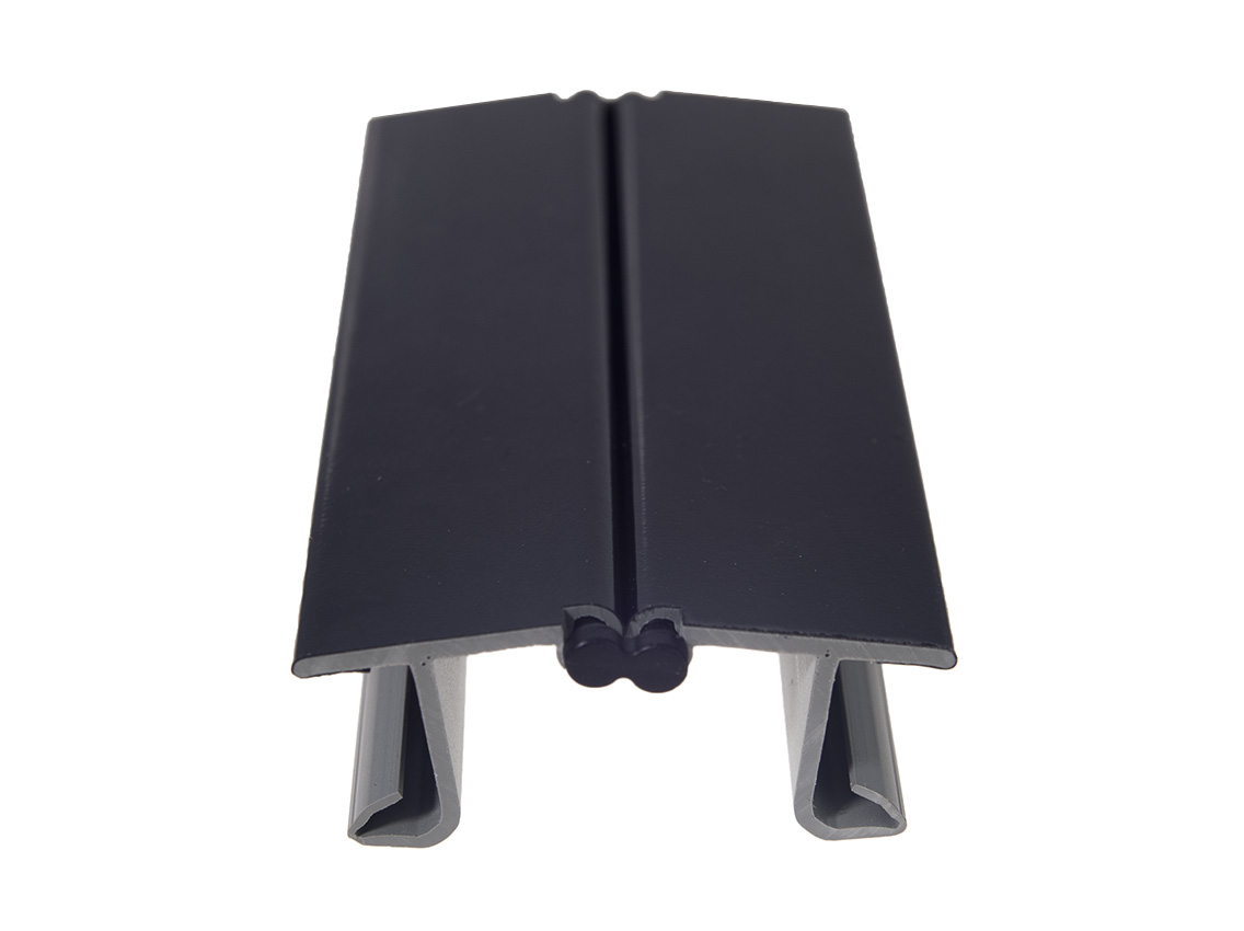 Кут до цоколю 90*-135* Volpato Н=100 чорний