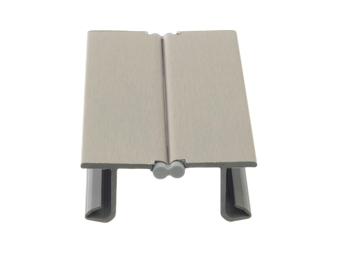 Угол универсальный к цоколю Volpato Н=100 никель браш